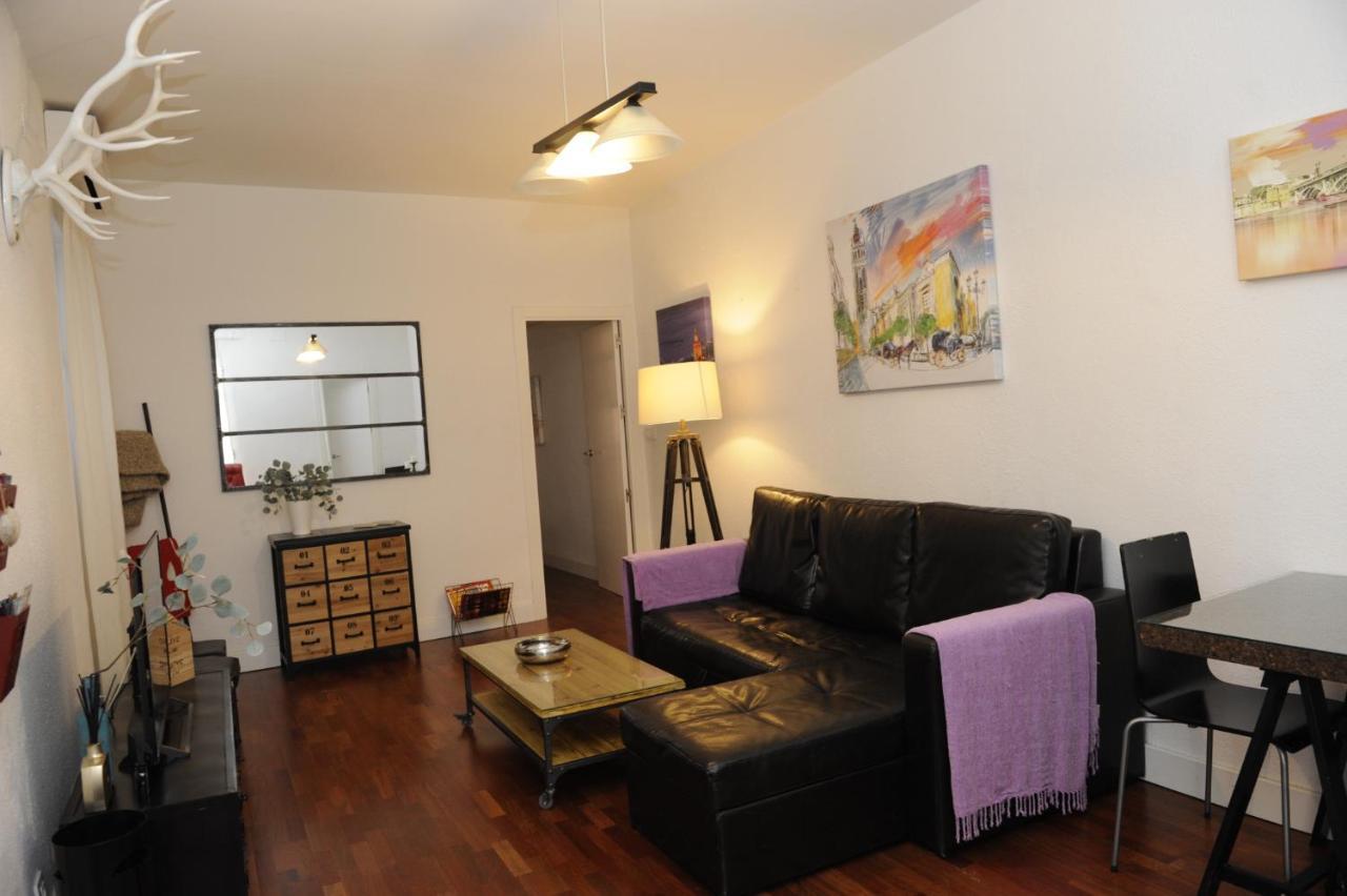Apartamento Vacacional Santa Cruz Seville Exterior photo